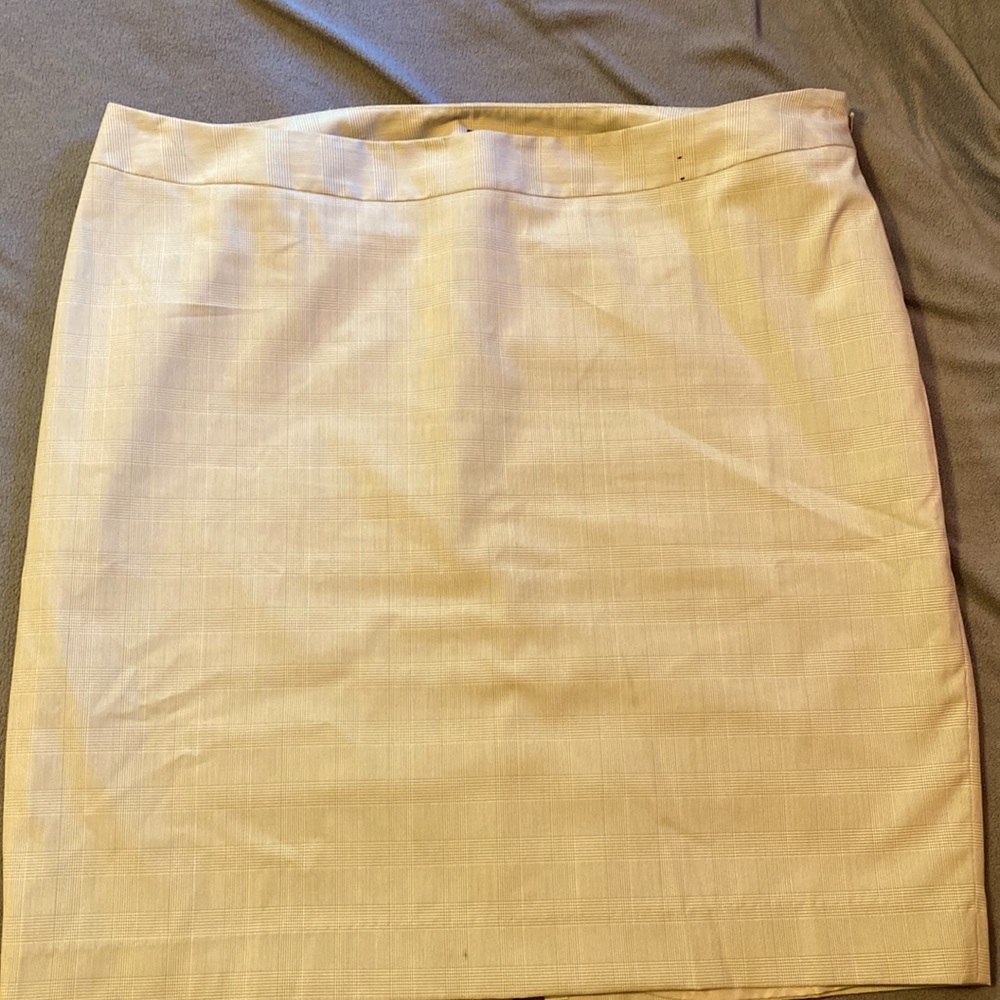 Lane Bryant. Size 20. Pencil skirt. Brand new.